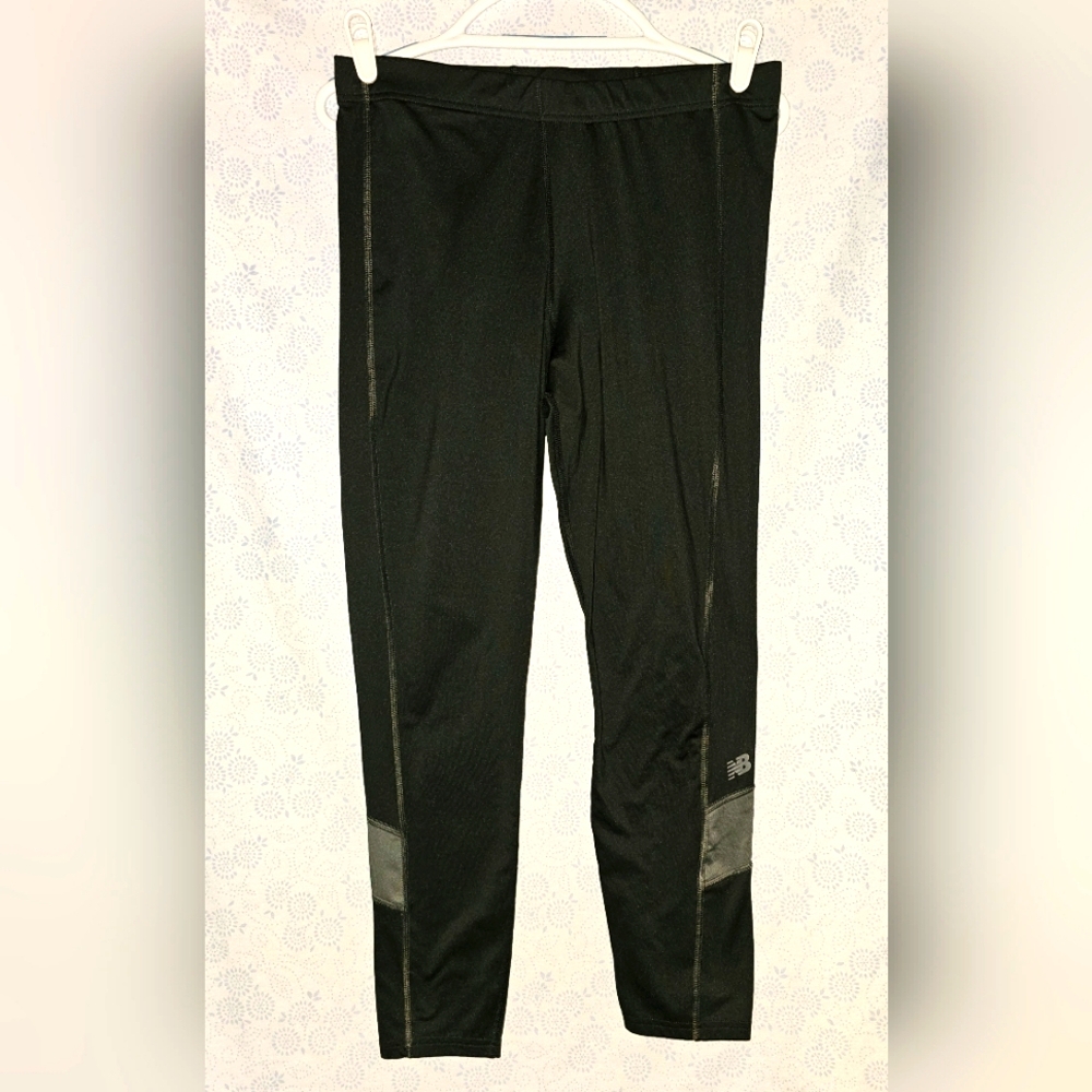 ✨️ New Balance Black Leggings